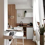 Appartement Le Blum *hyper-centre* Avec *canal Plus* *